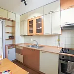 Quiet Retreat One Bdr With Balcony Apartament *