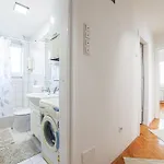 Quiet Retreat One Bdr With Balcony Apartament Sarajewo