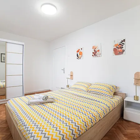 Quiet Retreat One Bdr With Balcony * Sarajevo